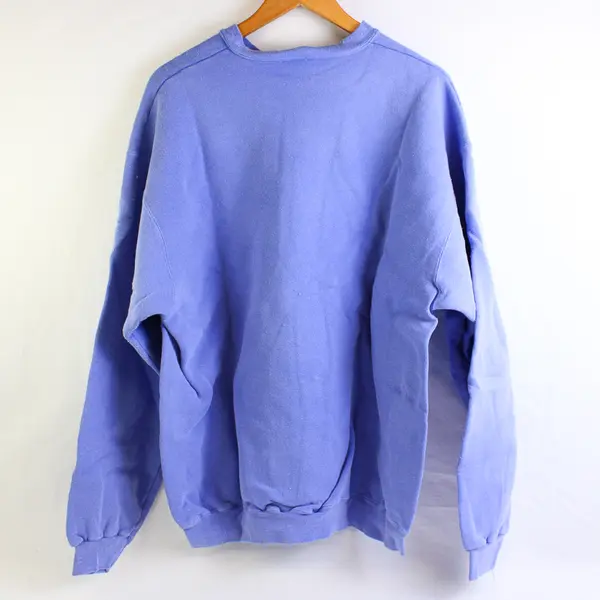 NWOT Vtg Oneita Adult XL Lilac Giraffe Graphic Crew Neck Pullover Sweater