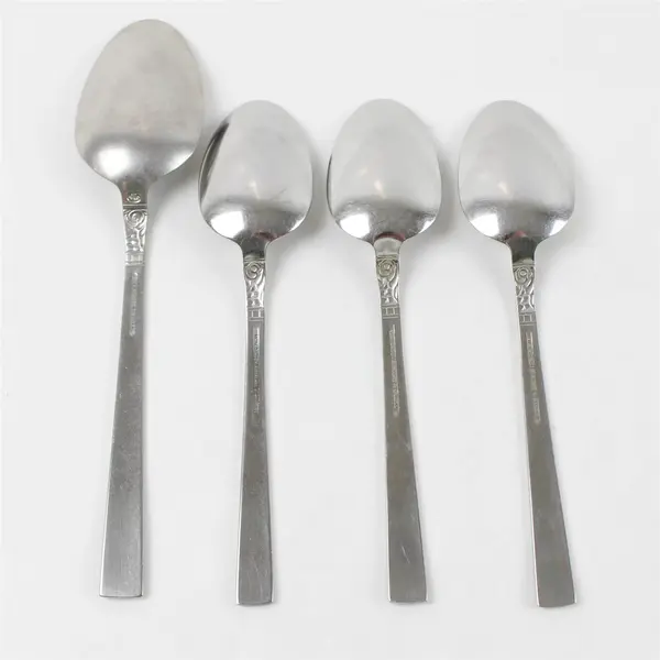 Lot of 4 Oneida Brookwood Burnished Stainless 3 Place/Oval Spoons & A Tablespoon