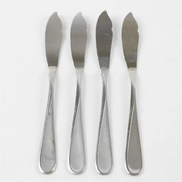 Set of 4 Oneida Satin Flight Stainless  Flat Handle Master Butter Knives