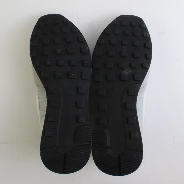 Nike Shoes Women 6.5 Internationalist Wolf Gray Mesh Suede Trainer #629684-015