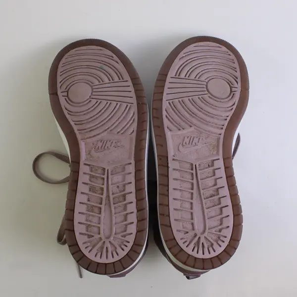 Nike Air Jordan Women's Size 10 Acclimate in Color Plum Fog - DC7723-500