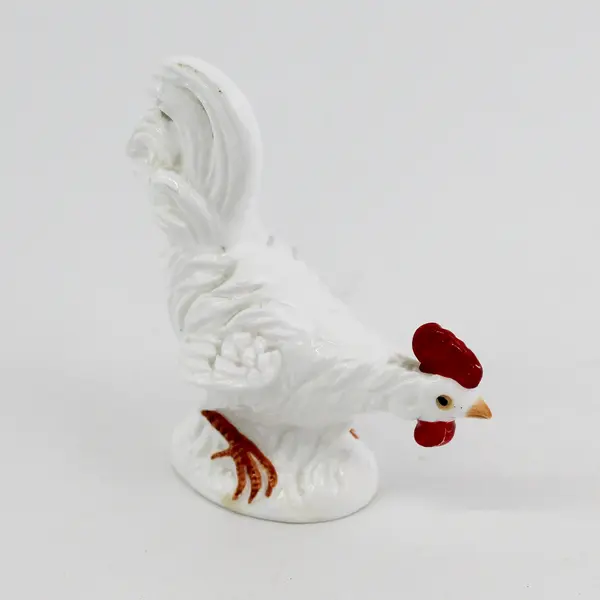 White Ceramic Rooster Salt & Pepper Shakers Made in Taiwan
