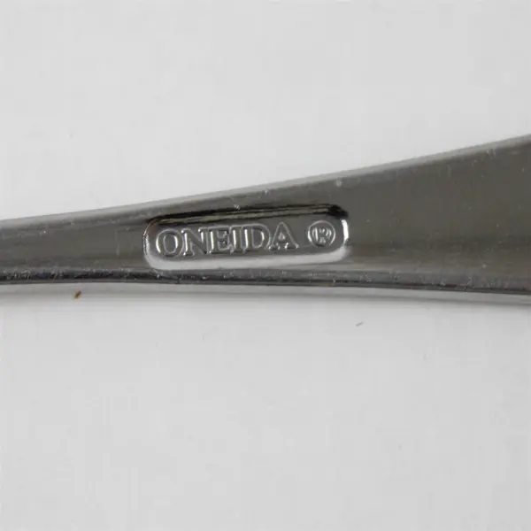 Set of 4 Oneida Vertex Stainless Place/Oval Soup Spoons