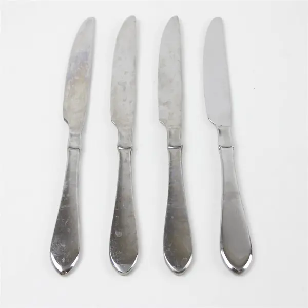 Set of 4 Oneida Vertex Stainless New French Solid Knives