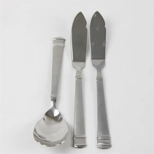 Lot of 3 Oneida Tiramisu Stainless 2 Flat Handled Butter Knives & Sugar Spoon