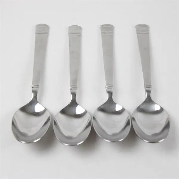 Set of 4 Oneida Tiramisu Stainless Place/Oval Soup Spoons