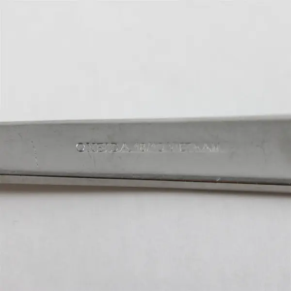 Set of 4 Oneida Tiramisu Stainless Place/Oval Soup Spoons