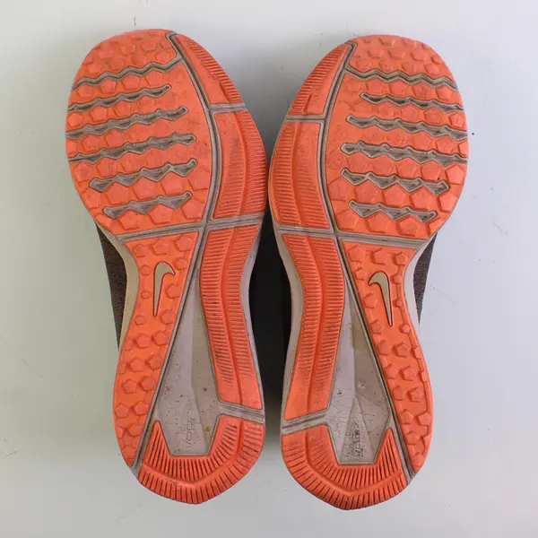 Nike Purple Zoom Winflo 5 Run Shield Running Sneakers Shoes Women's Size 9