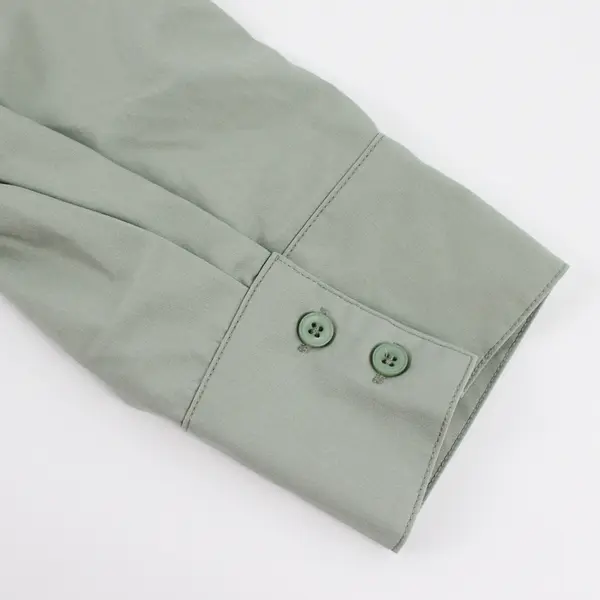 Siliteelon Sage Green Long-Sleeved Button-Up Women's Size XL