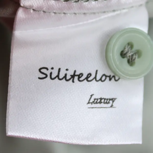 Siliteelon Sage Green Long-Sleeved Button-Up Women's Size XL