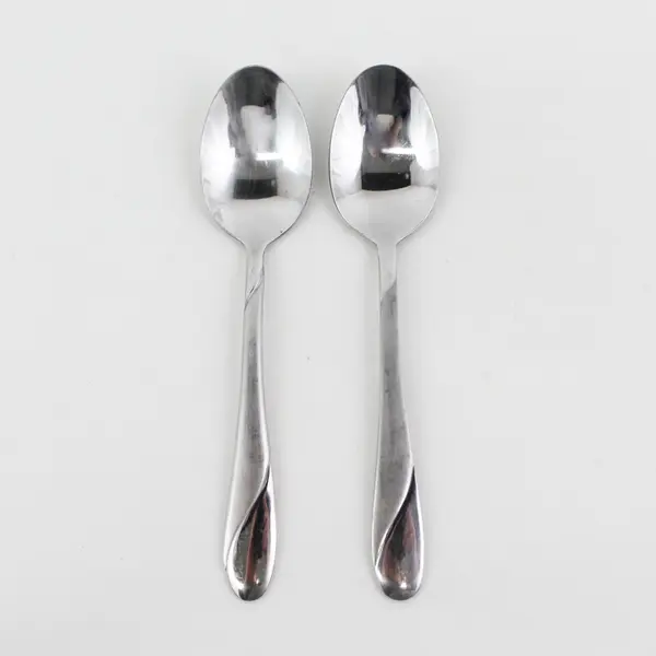 Lot of 2 Cambridge Swirl Sand Pattern 18/0 Stainless Oval Soup Spoons 7" Good