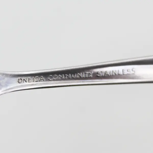 Oneida Silver Twin Star Pattern Teaspoon 6.25" Long Stainless Steel Good