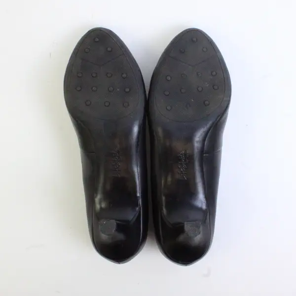 LifeStride Solid Black Color Parigi 2.5" Heel Pump Women's Size 9W