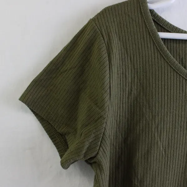 Art Class Girls L 10/12 Green Ribbed Front Button Detail Short Sleeve Shirt