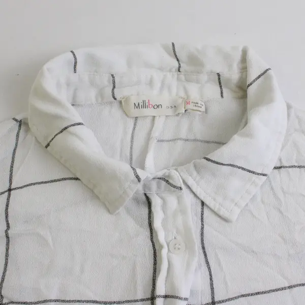 Millibon U.S.A. Women's M White Plaid Short Sleeve Cropped Button Up Shirt