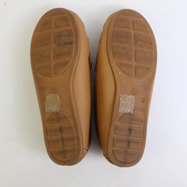 GC Shoes Beige Faux Leather Driving Loafers Decorative Vamp Strap Women's 9W