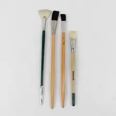 Lot of 4 Long Art Painting Brushes Assorted Sizes and Makes 