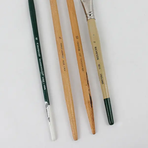 Lot of 4 Long Art Painting Brushes Assorted Sizes and Makes 
