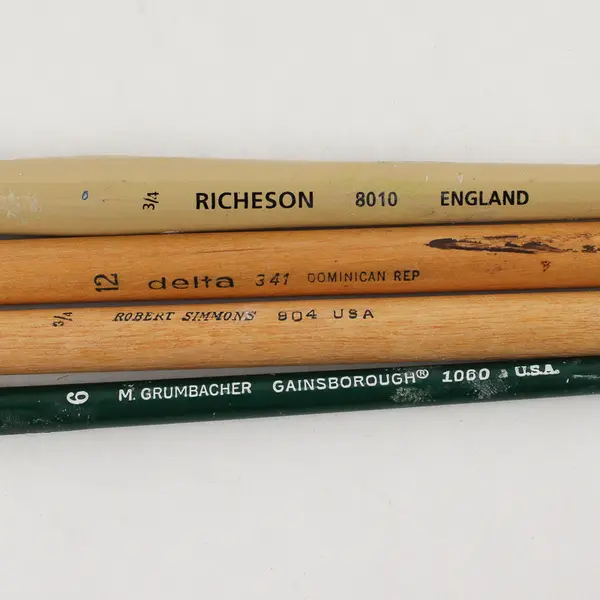 Lot of 4 Long Art Painting Brushes Assorted Sizes and Makes 