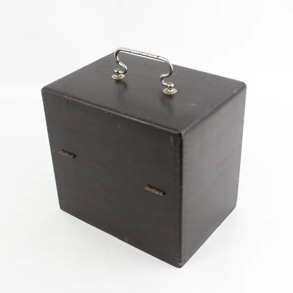 Vintage Brown Dovetailed Wood Box W/ A Metal Handle, Hinges And Clasps 8 3/4"