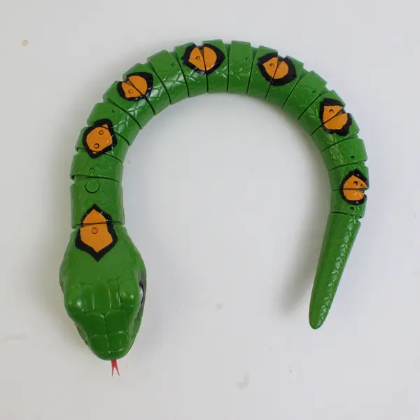 Zuru Robo Alive Slithering Snake Battery-Powered Robotic Toy (Green) - WORKS