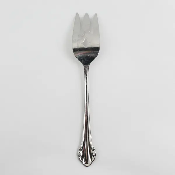 Oneida Silver Repose Pattern Stainless Medium Cold Meat Serving Fork 8.25" Rare