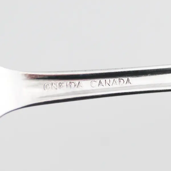 Oneida Silver Repose Pattern Stainless Medium Cold Meat Serving Fork 8.25" Rare