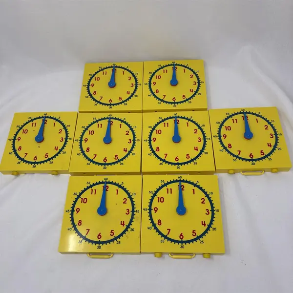 Lot of 8 Learning Clocks Teaching Manipulatives Movable Hands
