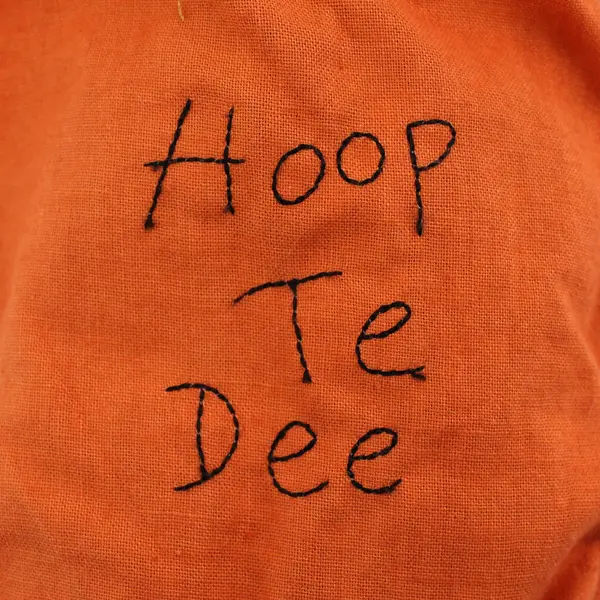 2002 Hallmark Bunnies By The Bay Petite Pete Hoop Te Dee Plush 8"