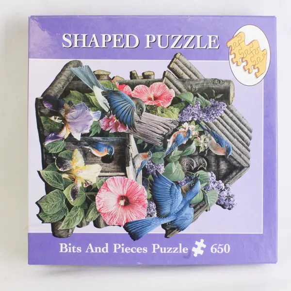 Bits and Pieces 650 Pcs. Shaped Jigsaw Puzzle Birds & Flowers, 20" x 27" 2002