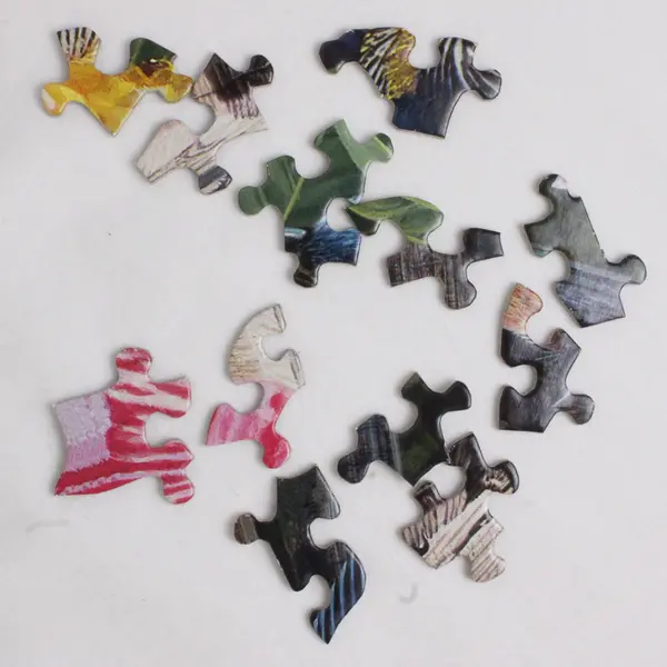 Bits and Pieces 650 Pcs. Shaped Jigsaw Puzzle Birds & Flowers, 20" x 27" 2002