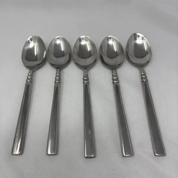 Set of 5 Oneida Tortola Stainless Oval Soup Spoons 