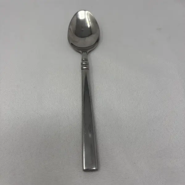 Set of 5 Oneida Tortola Stainless Oval Soup Spoons 