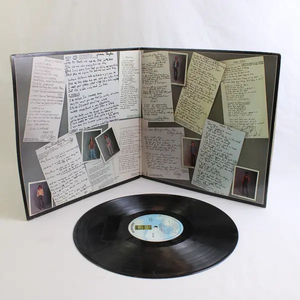 Linda Ronstadt "Prisoner In Disguise 12" Vinyl Record LP