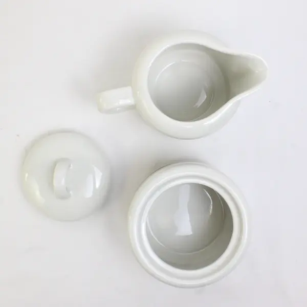 Fishs Eddy Ceramic Creamer and Sugar Bowl Set