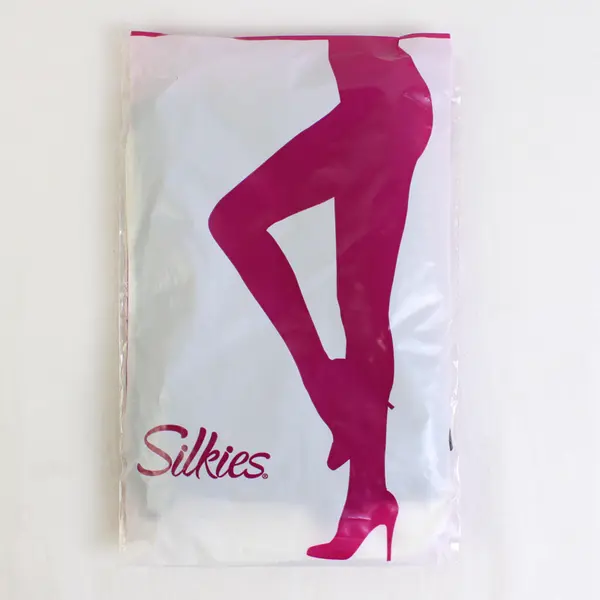 Lot of 2 Sealed Packs (3 in ea. pack) Silkies Knee Hi's-Queen Size, Jet Black