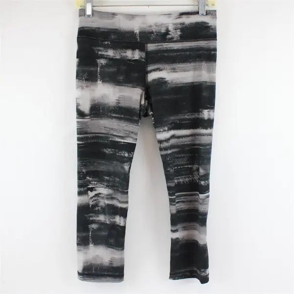 Under Armour Gray Striped Athletic Capri Leggings Women's Small