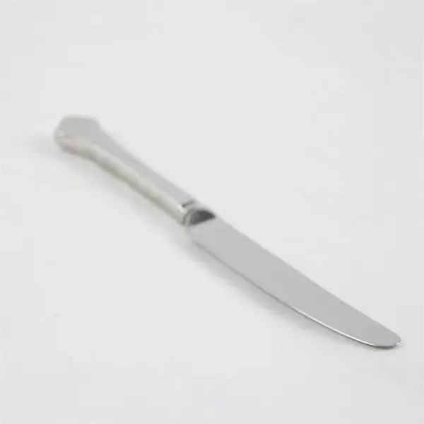 Set of 4 Oneida Anticipation Stainless Hollow Knives
