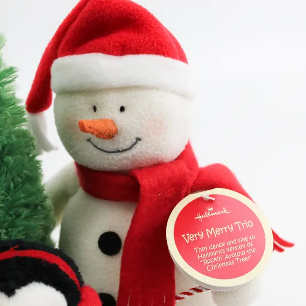 2006 Hallmark Very Merry Trio Rockin Around The Christmas Tree Plush Light Sings