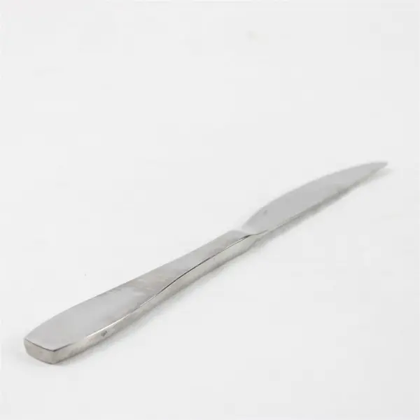 Set of 5 Oneida Calm Stainless Modern Solid Knives