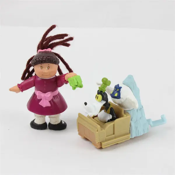 Mixed Lot of Train Cars & Figurines - Sing & Barbie