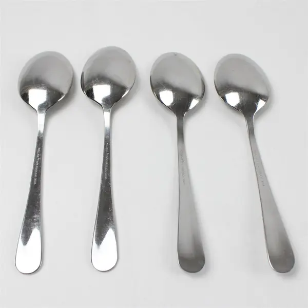 Set of 4 Wallace Silversmiths Kensington Stainless Place/Oval Soup Spoons