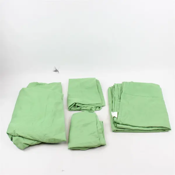 Lot Of 4 Unbranded Solid Green Queen Bed Set (2 Pillowcases, 1 Flat, 1 Fitted)