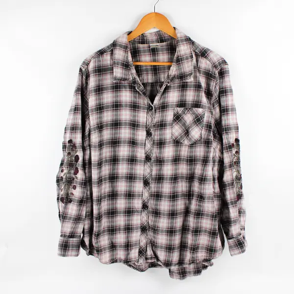 Terra & Sky Embroidered Purple Black & White Plaid Button-Up Women's 2X 20W-22W