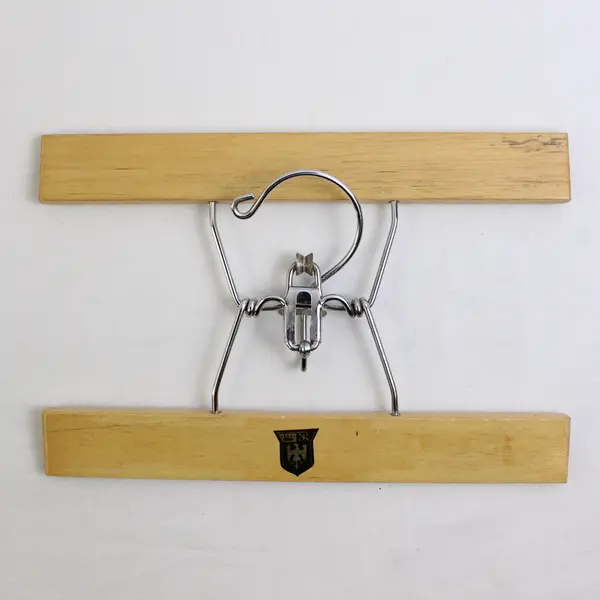 Lot of 5 Wooden Clamp Pants & Skirt Hangers Closet Storage