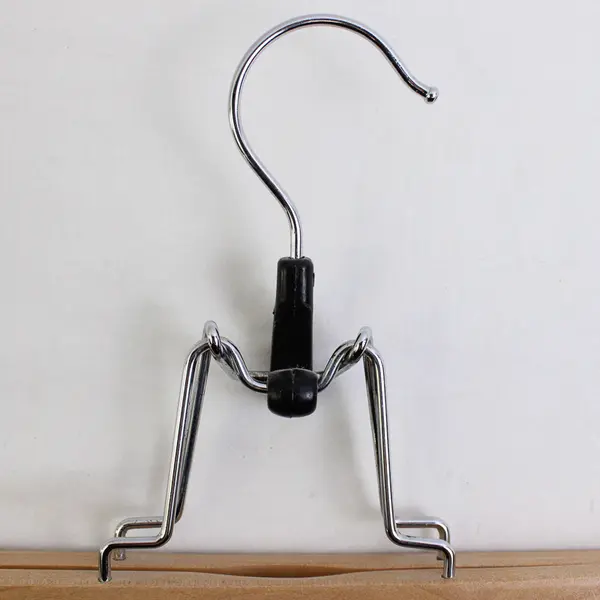 Lot of 5 Wooden Clamp Pants & Skirt Hangers Closet Organization