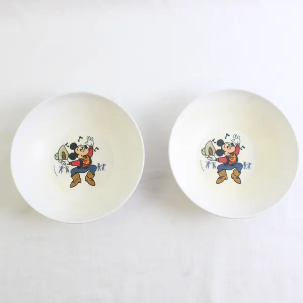 Set of 2 VTG Disney Cowboy Mickey Mouse Kids' Melamine Bowls 5-3/4" FLAWED
