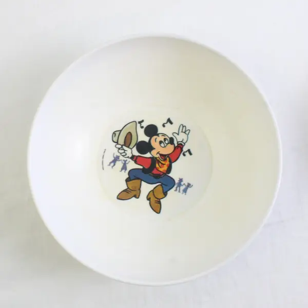 Set of 2 VTG Disney Cowboy Mickey Mouse Kids' Melamine Bowls 5-3/4" FLAWED