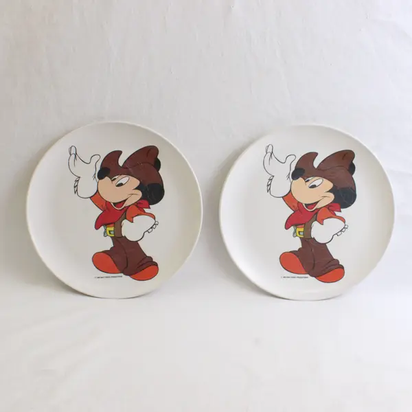 Set of 2 VTG 1982 Disney Cowboy Mickey Mouse Kids' Melamine Plates 9"