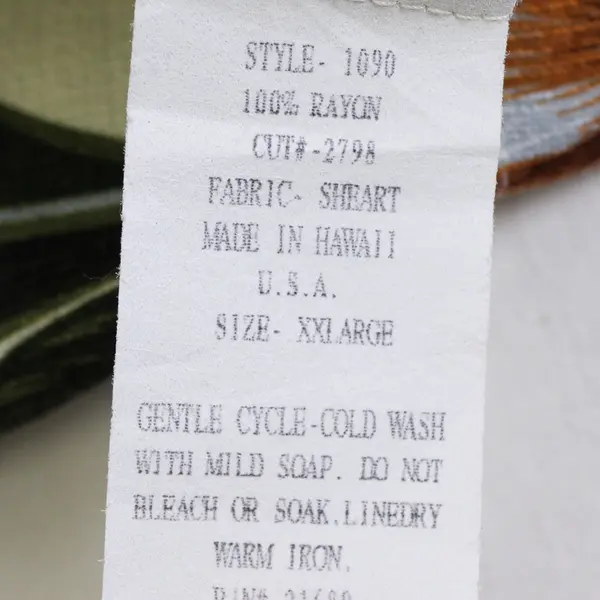 Vintage Iolani Hawaii Men's XXL Ivory Floral Hawaiian Button Up Shirt - USA Made